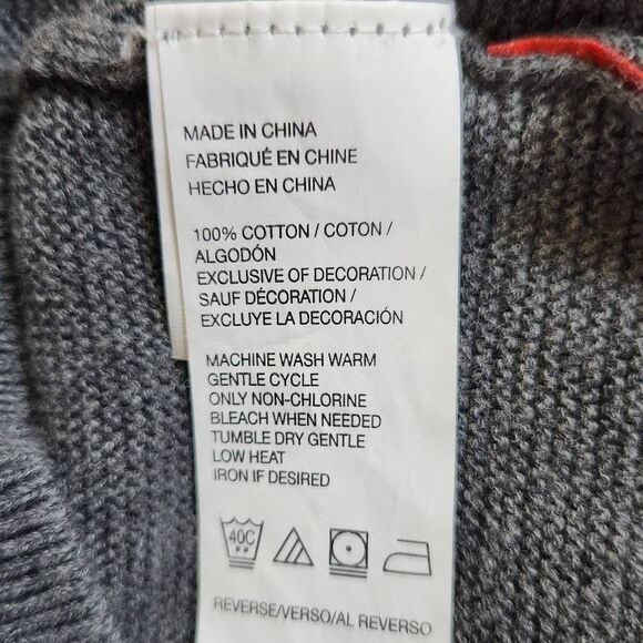 Izod Gray V-neck Sweater Size Large Preppy Gray Sweater - Picture 6 of 6